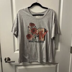 MTV Heather Gray Graphic Tee